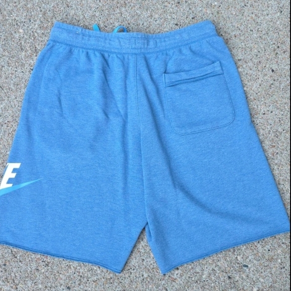 Nike Sportswear Sport Essentials Men's French Terry Alumni Shorts Size Large - Picture 4 of 5